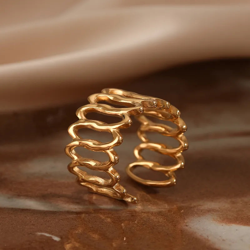Looped Ring